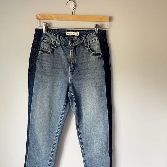 Unpublished Women's Two Tone Denim Tulip Hem Crop Jeans Size 26 - Picture 2 of 4